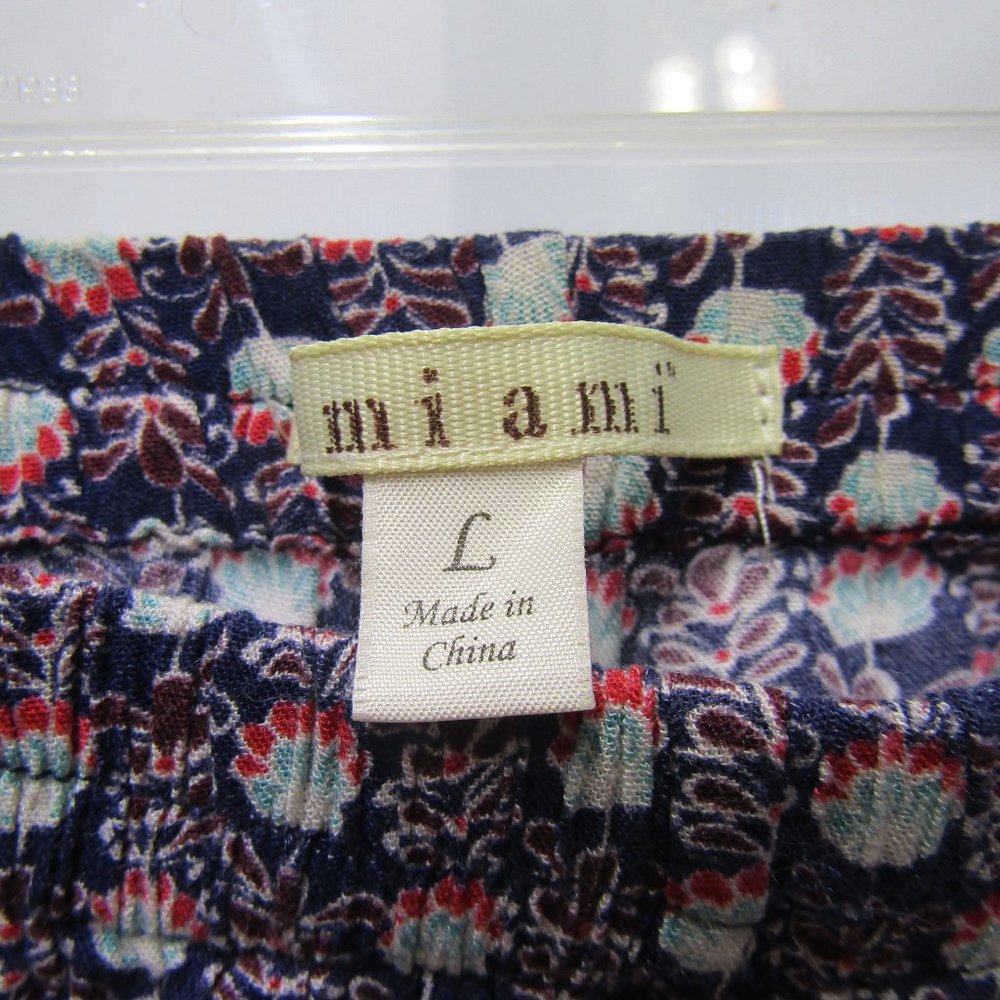 Miami Ruffle Shorts - Picture 8 of 10